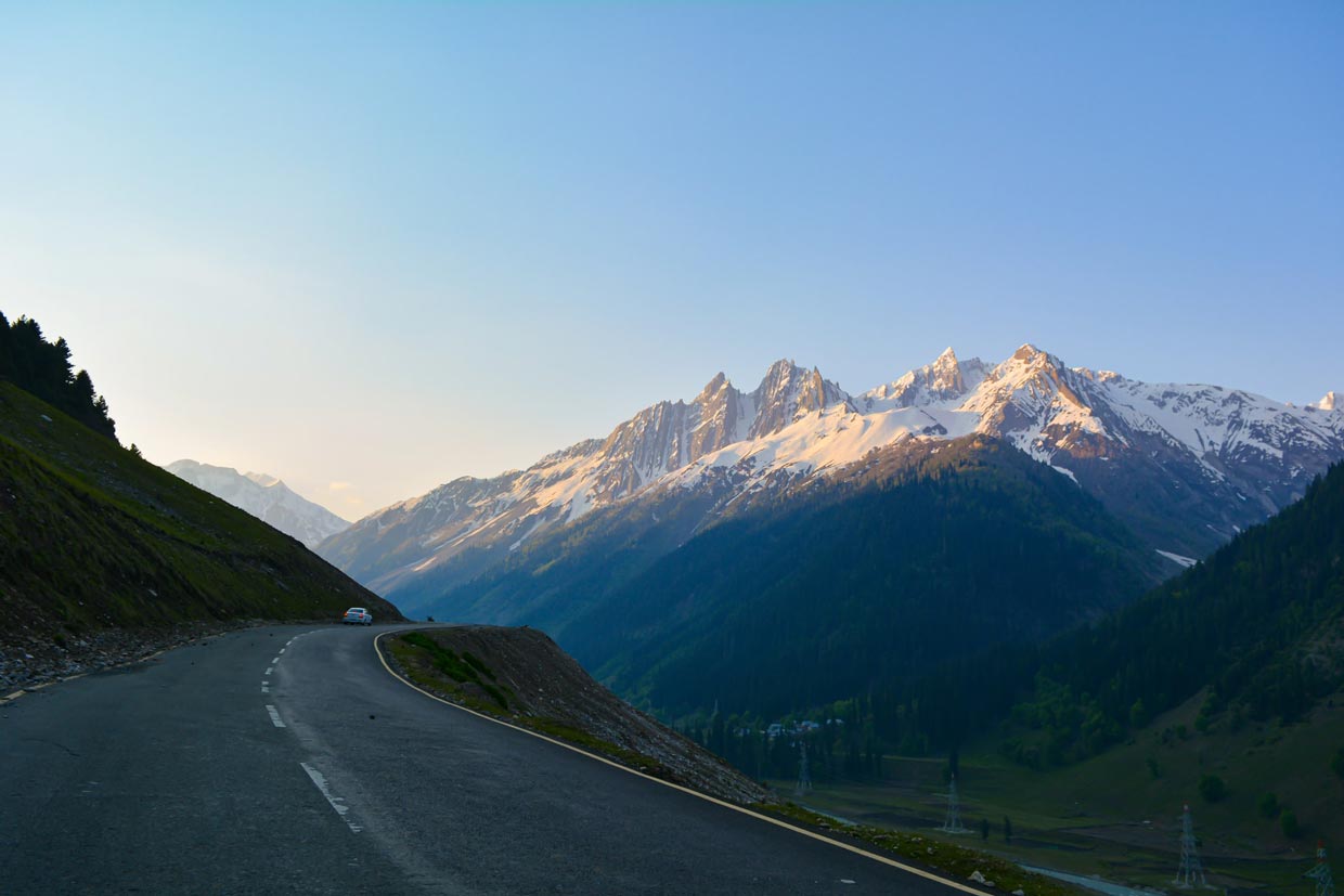 Thajiwas Glacier