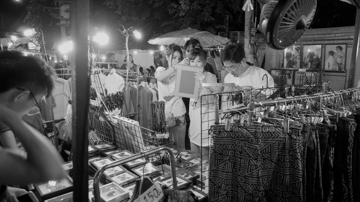 Sunday Walking Street