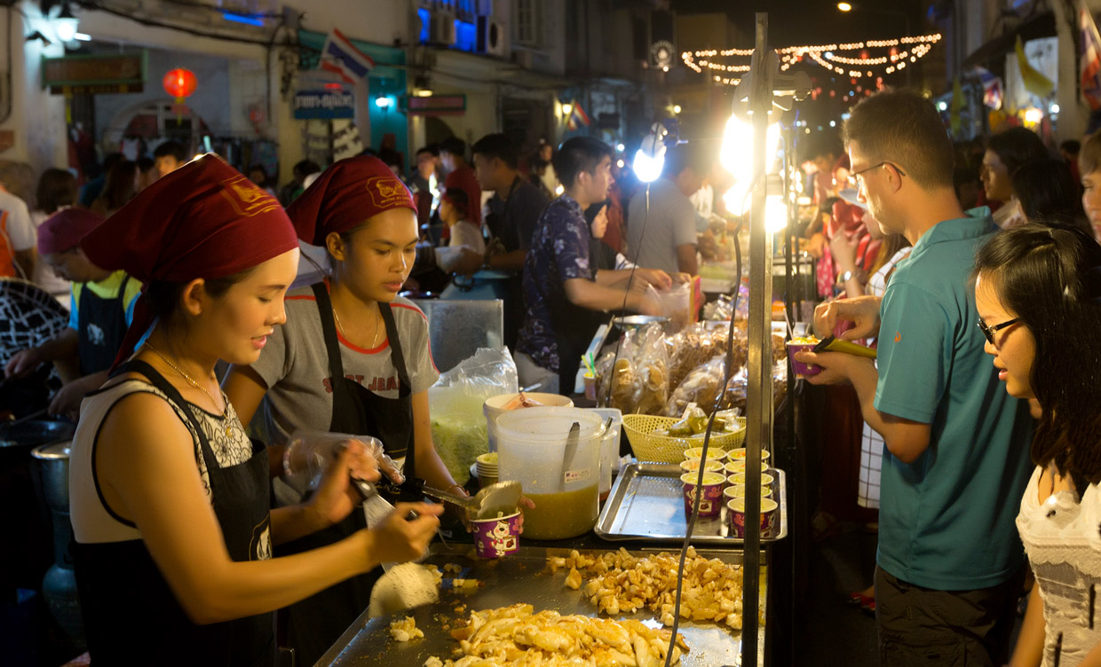 Sunday Walking Street