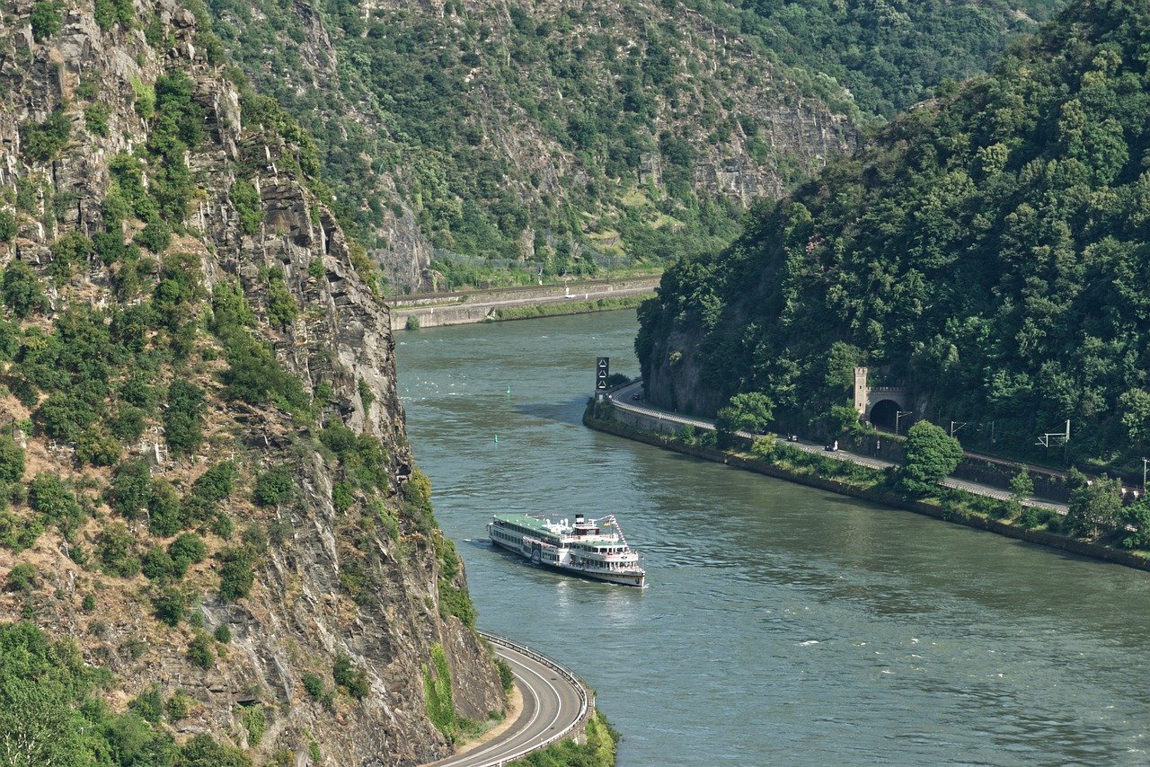 Cruise Riding in Rhine Valley