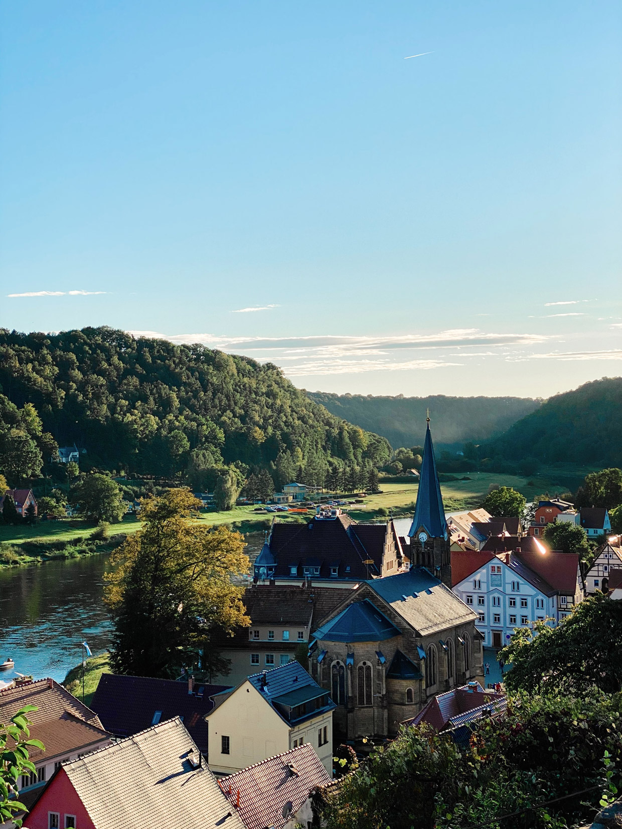 Iris Cruise 5 Star Luxury Halong Bay Day Tour from Harbor