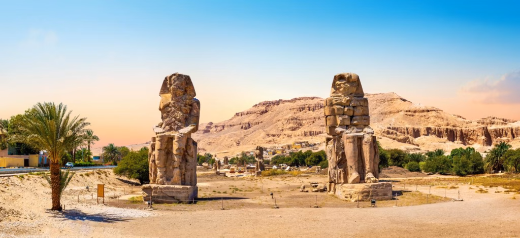 colossi of memnon ancient statues